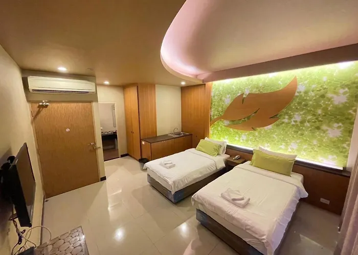 Le Ram No Window Hotel