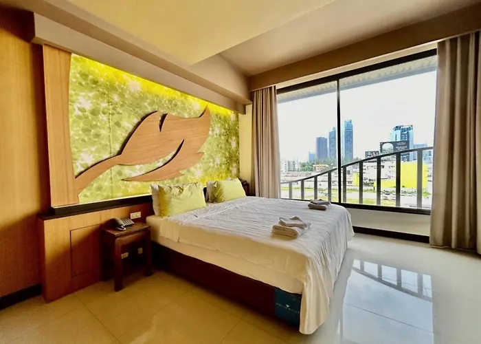 Le Ram No Window Hotel 3*